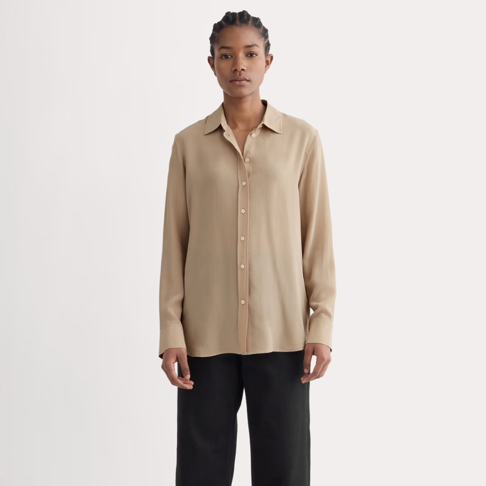 EVERLANE Must-Have Shirt in Washable Silk